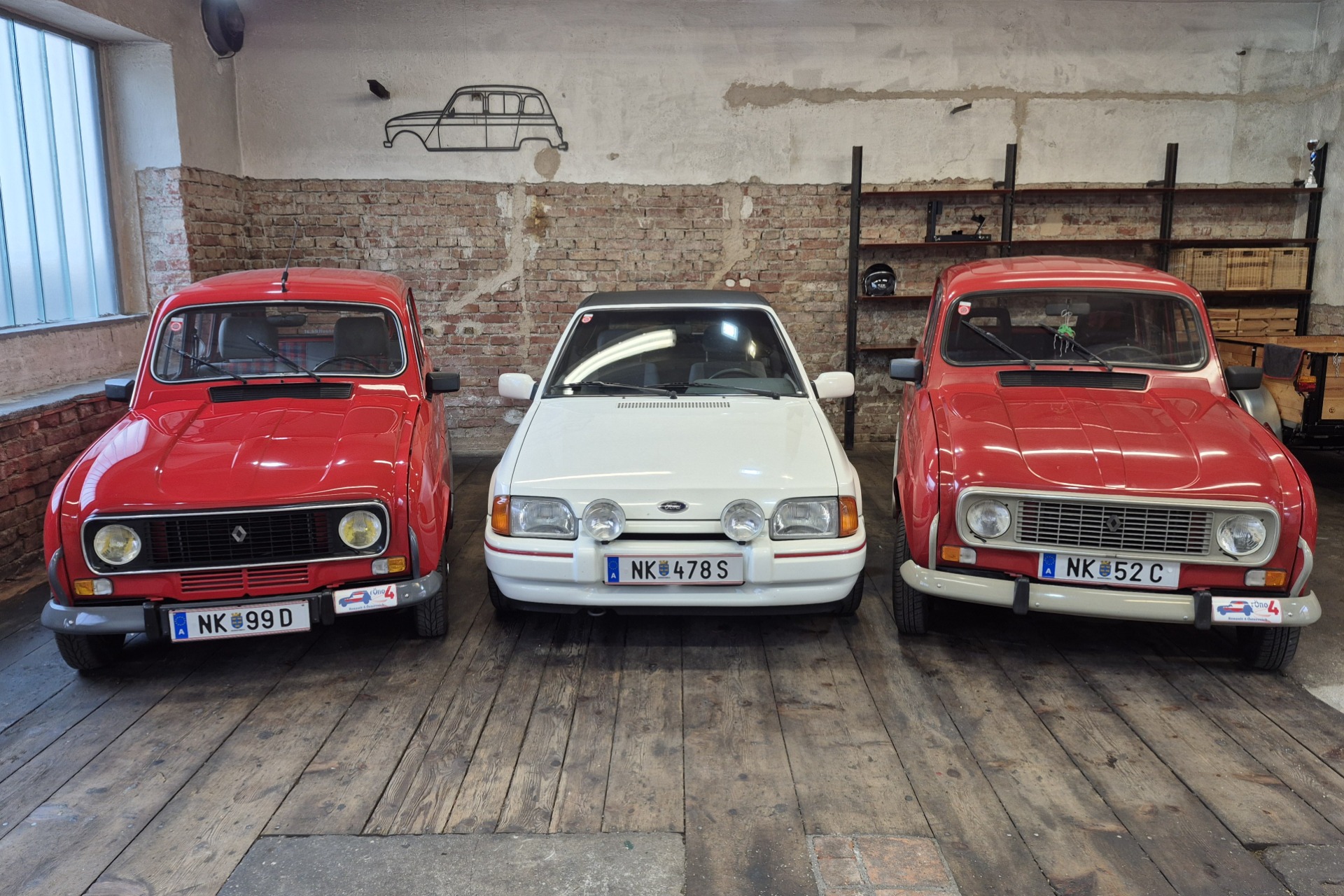 ROT-WEISS-ROT - Renault 4 in Österreich mit einem Ford Escort XR3i Cabrio